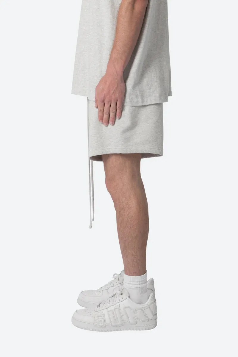 LIGHT GRAY ELASTIC WAIST SWEATSHORTS