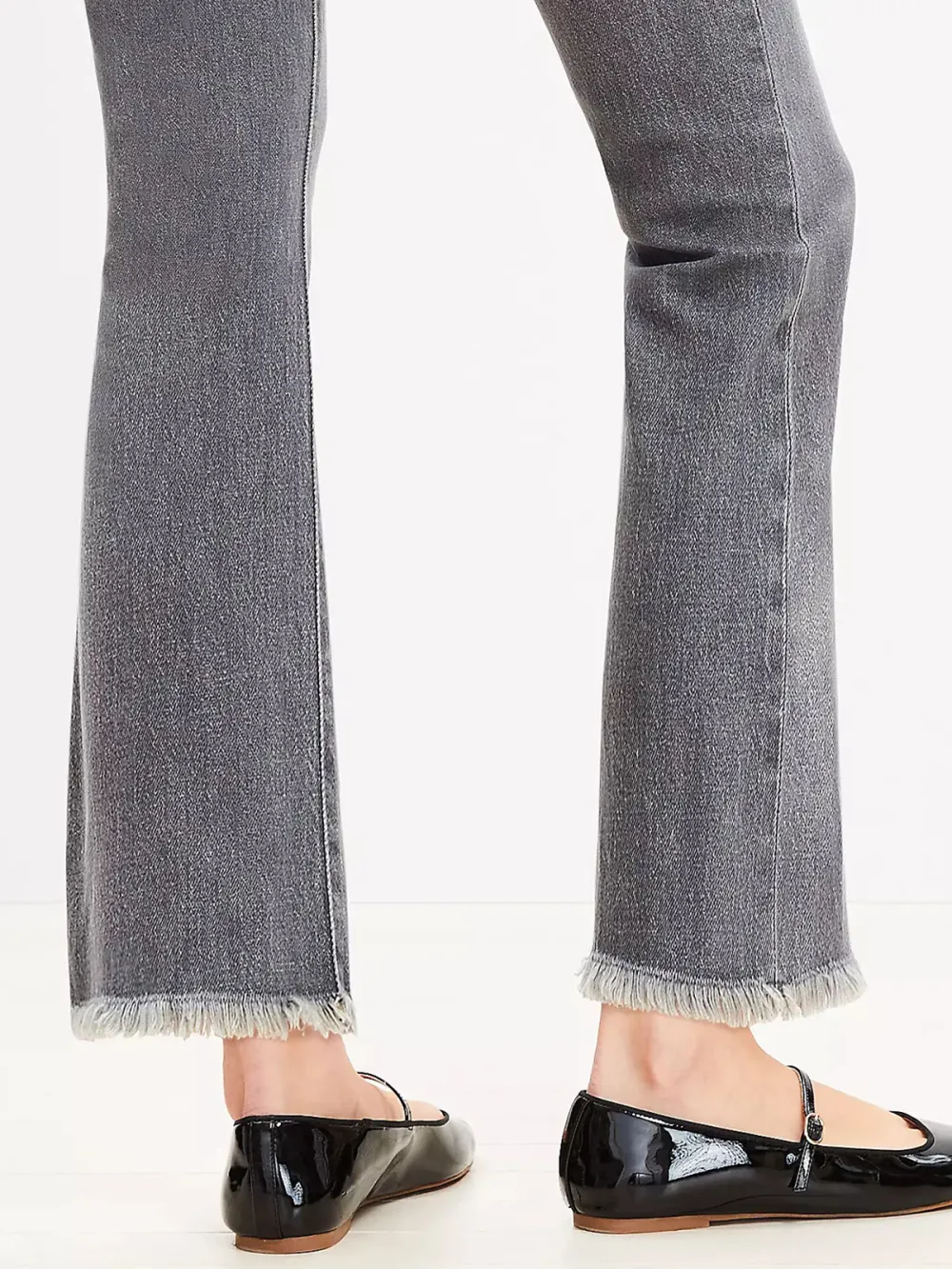 Frayed High Rise Kick Crop Jeans In Vintage Grey Wash