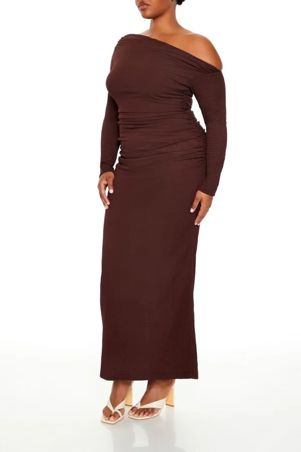 Plus Size Off-the-Shoulder Maxi Dress