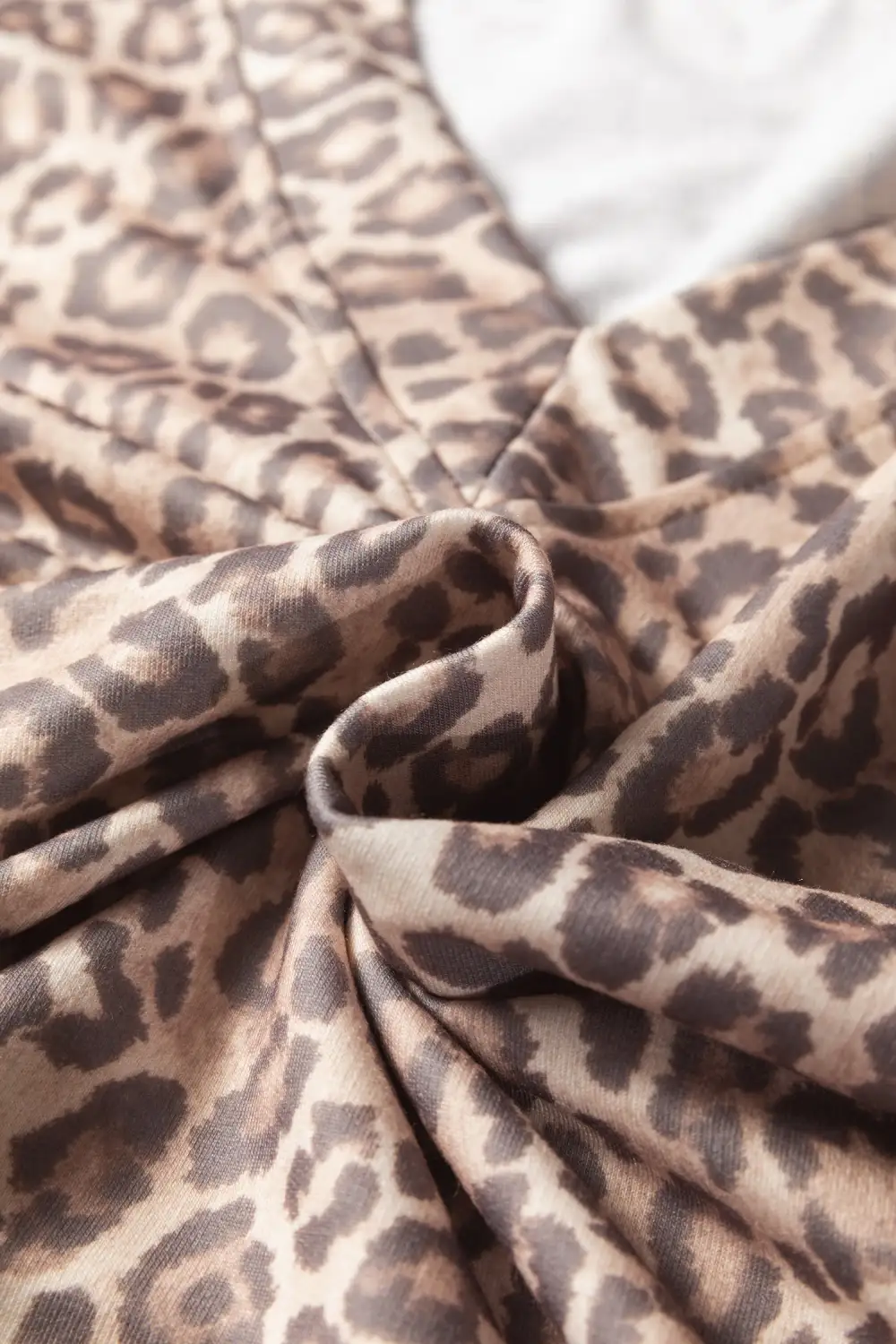 Easygoing V Neck Printed Detail Coordinated Set