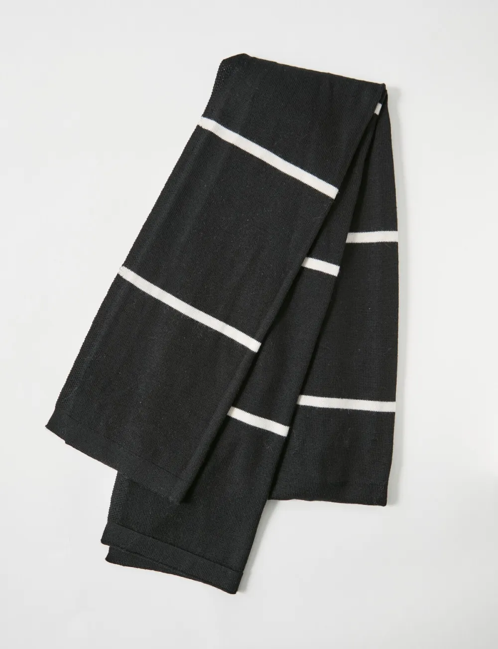Niche Design Black Colorblock Wool Scarf