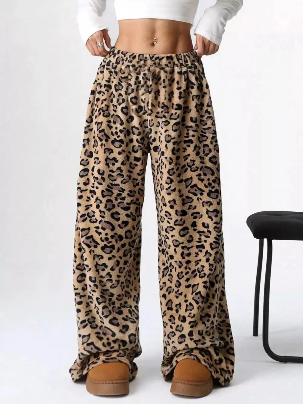 Relaxed Drawstring Wide Leg Pants