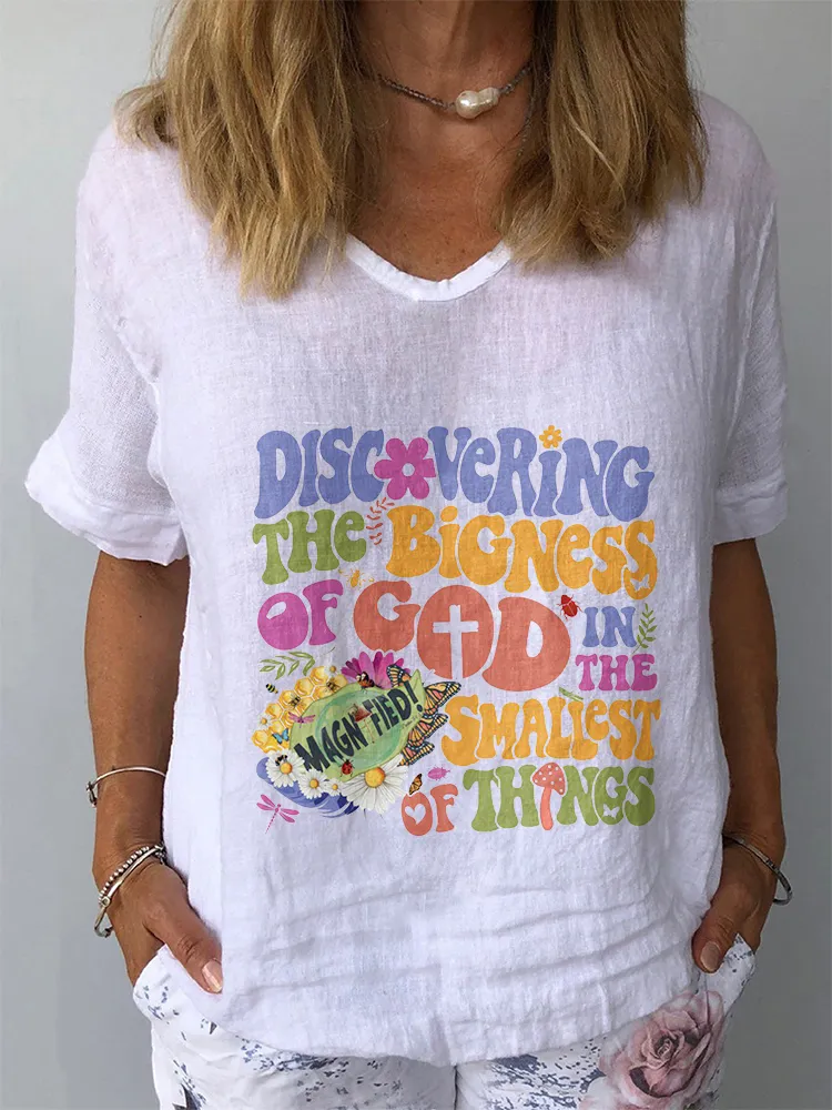 Women's Discovering The Bigness Of God In The Smallest Of Things V-Neck Short-Sleeve Shirt