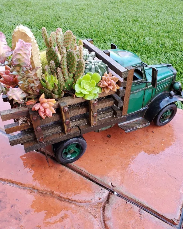 (Store Closing Sale) Vintage Green Truck DIY PLANTER