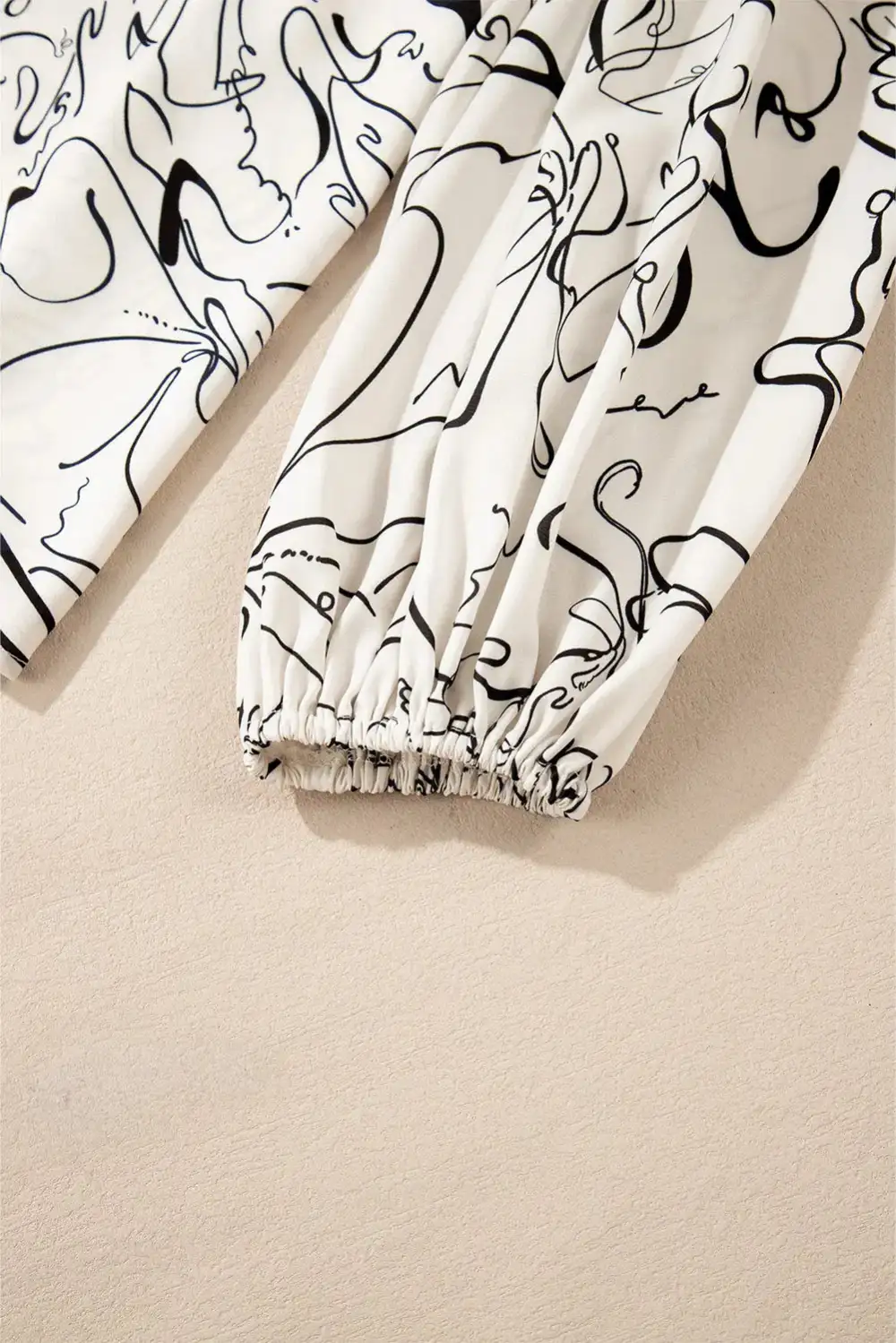 Abstract Print Crew Neck Puff Sleeve Blouse