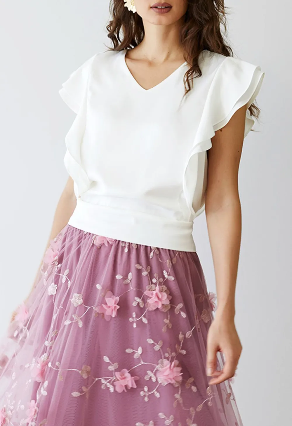 BOWKNOT WAIST SLEEVELESS RUFFLE TOP IN WHITE