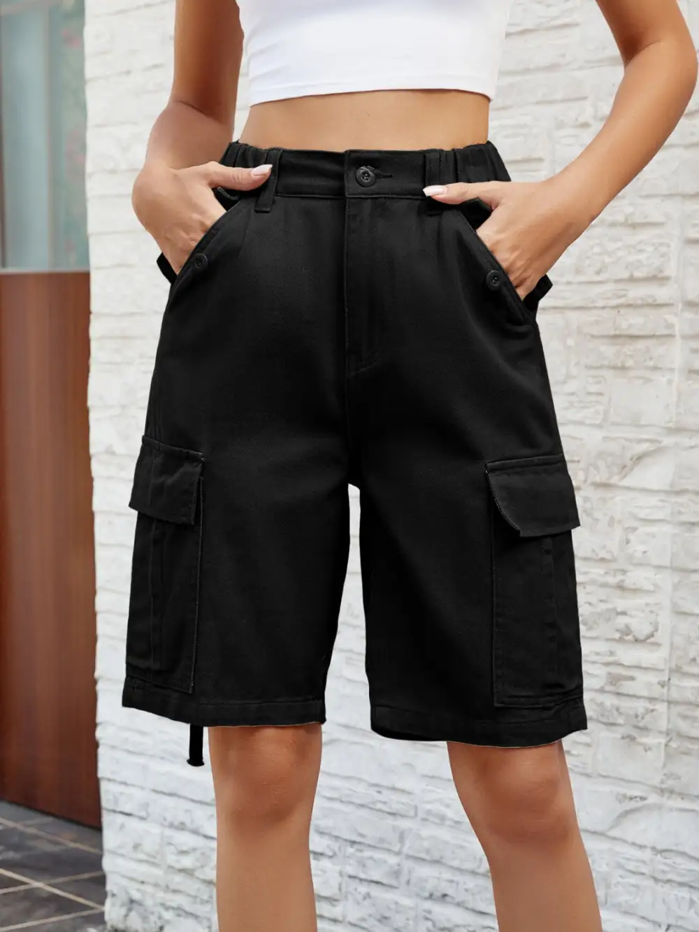 Relaxed Clean Pocket Detail Shorts