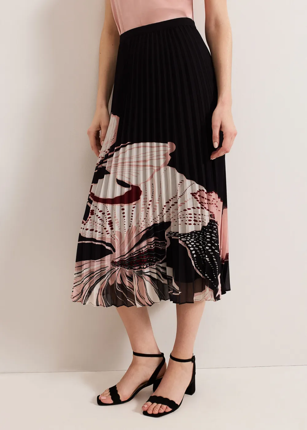 Floral Print Black Pleated Skirt