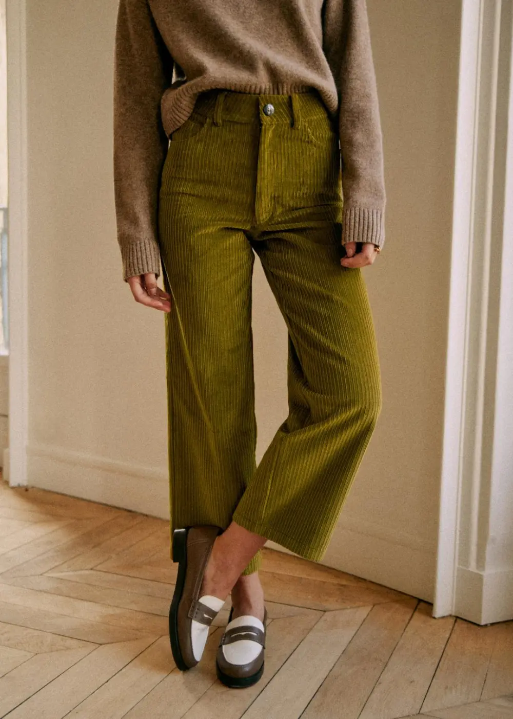 Wide-Leg Pocket Bootcut Cropped Trousers