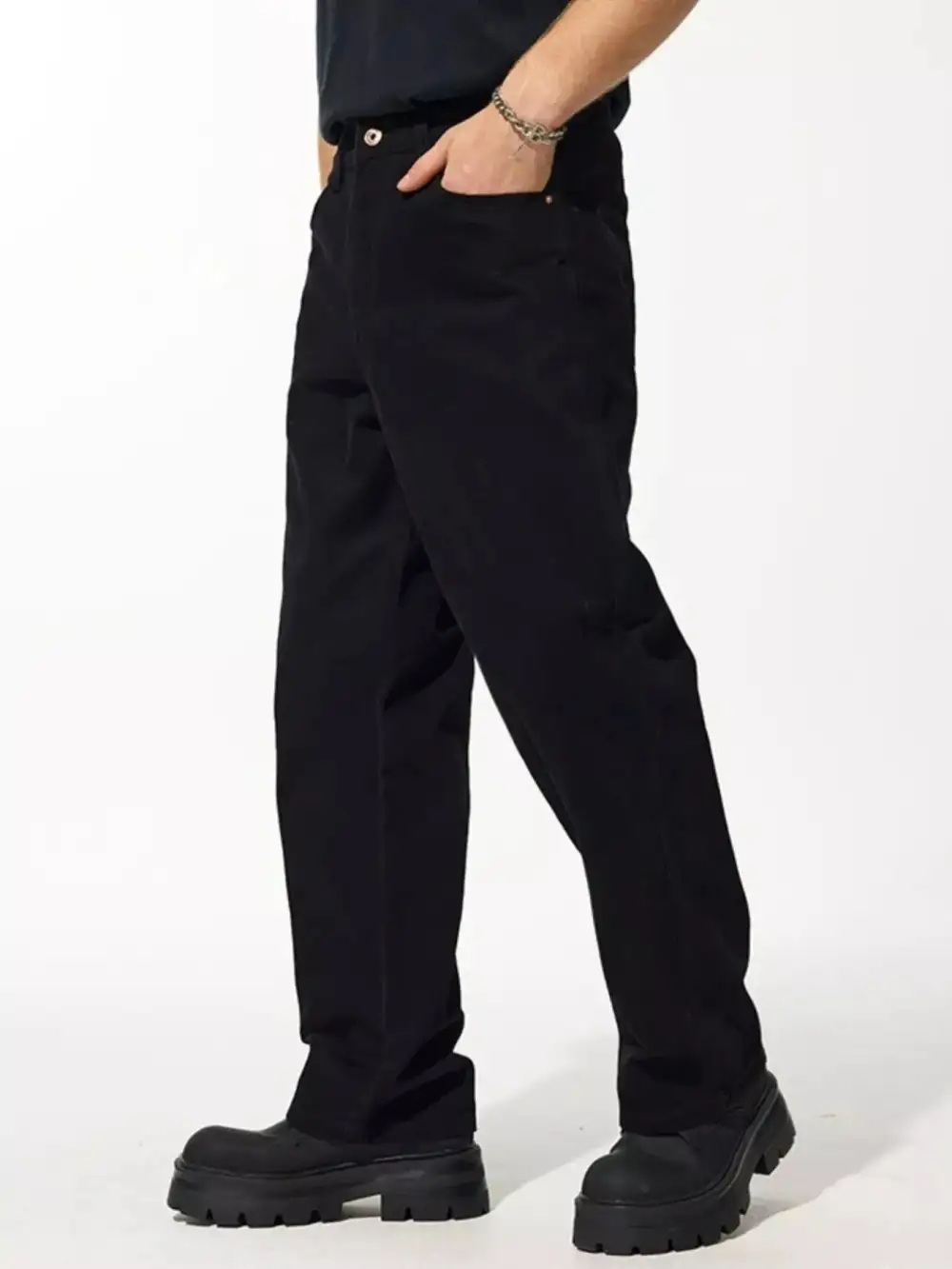 Relaxed Loose Fit Jeans