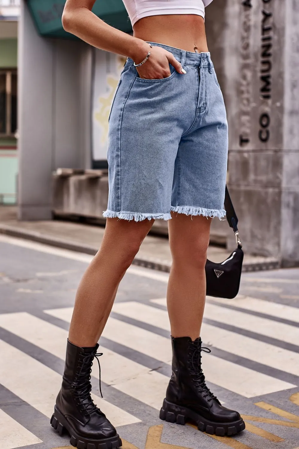 Pull On Clean Pocket Detail Shorts