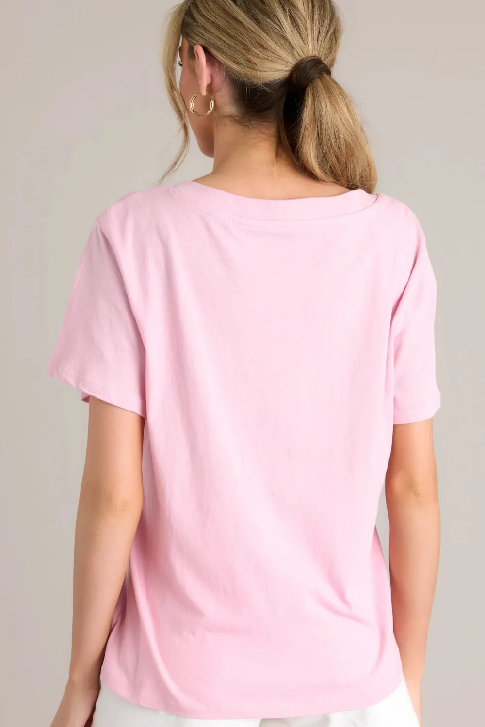 Z-SUPPLY GIRLFRIEND PEONY V-NECK TEE