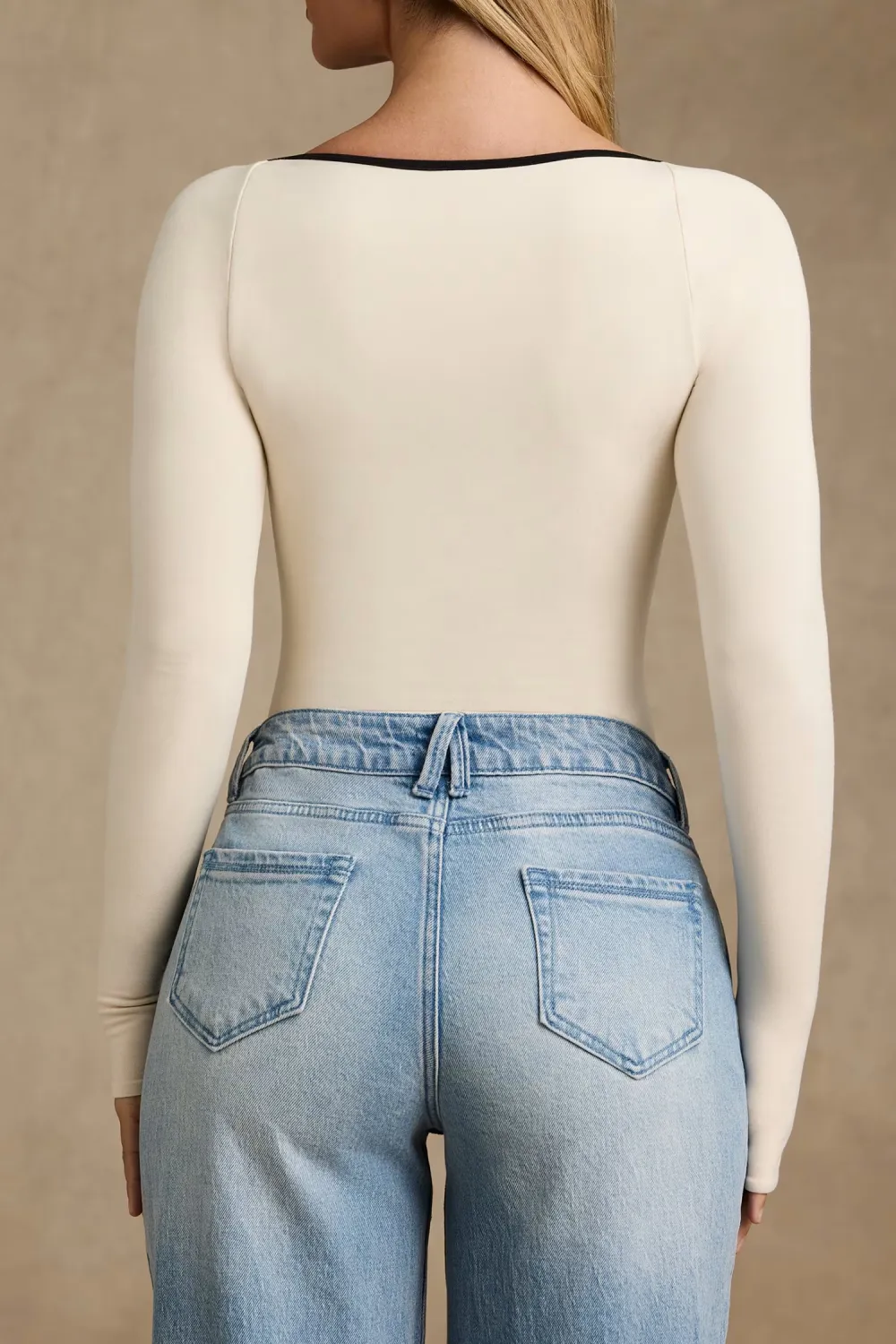 Sweet And Elegant Women's Long Sleeve Bodysuit