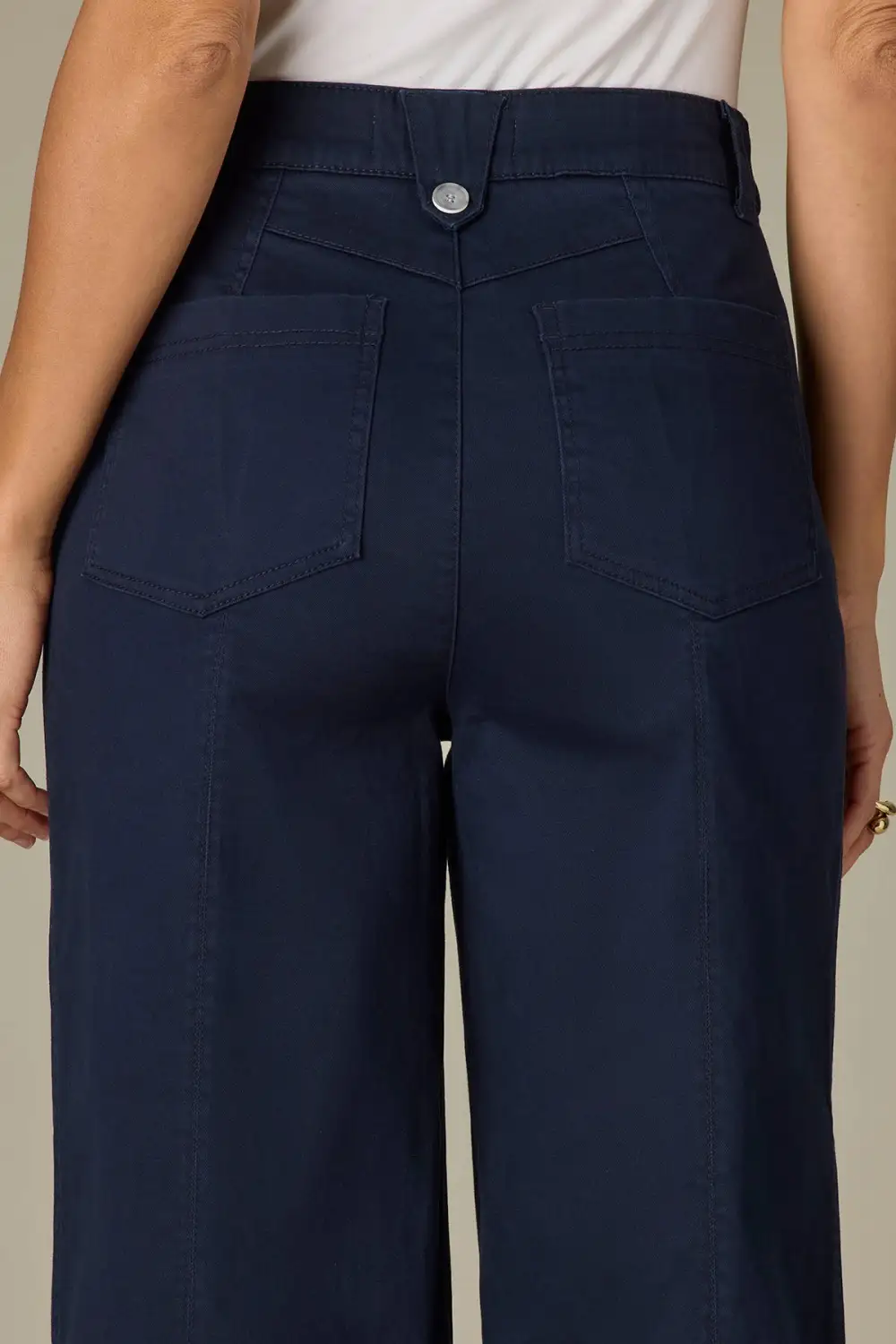  V-yoke Spade Pocket Petite Wide Leg Pants