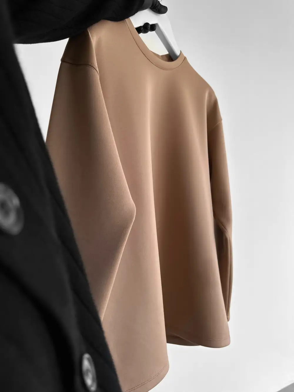 Modern Relaxed Diver Inspired Sweatshirt