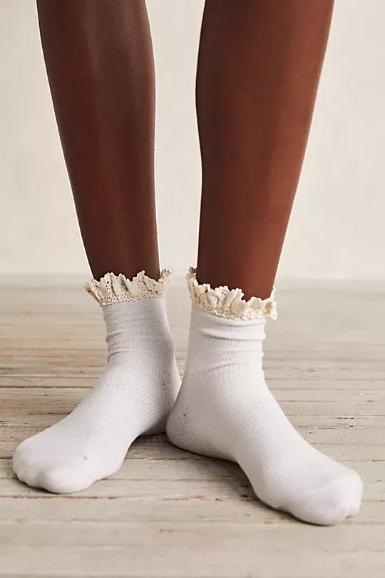 Waffle Lace Knit Socks