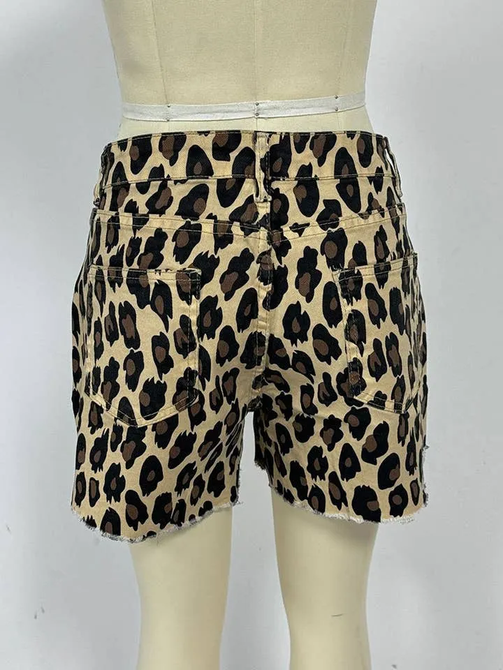 Roomy Cotton Blend Casual Shorts