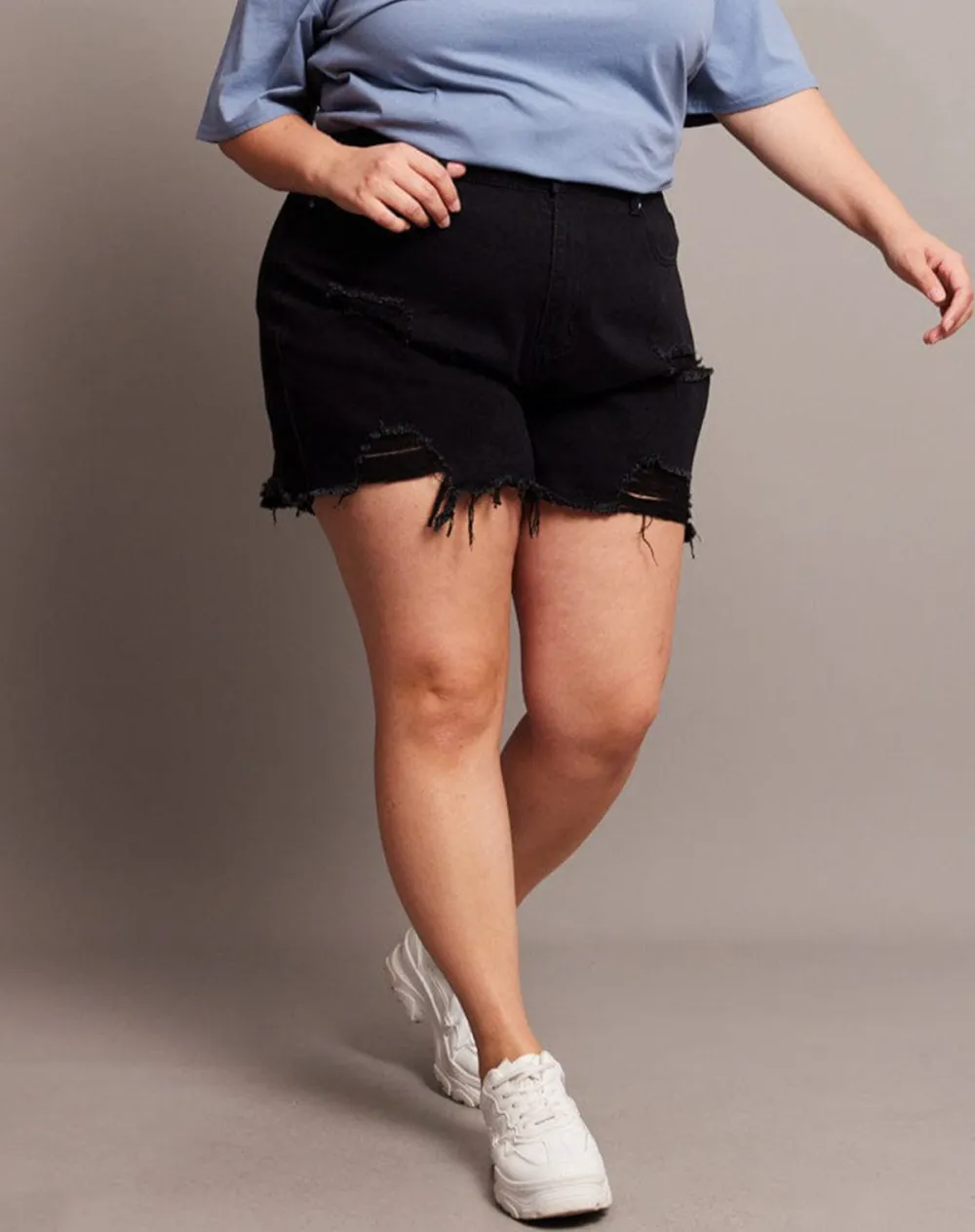 Black Relaxed Short High Rise