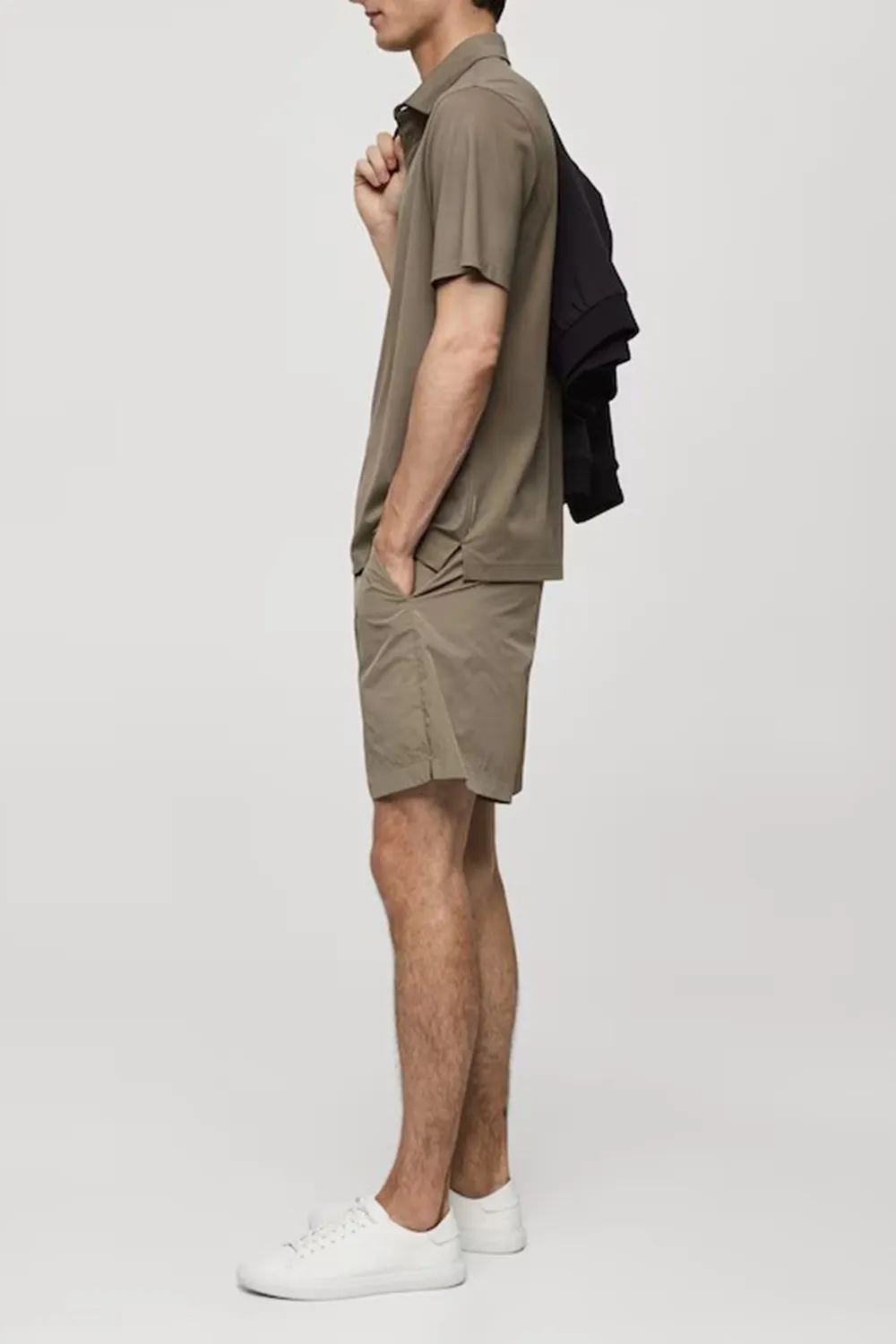 Daily Water-Repellent Shorts With Drawstring