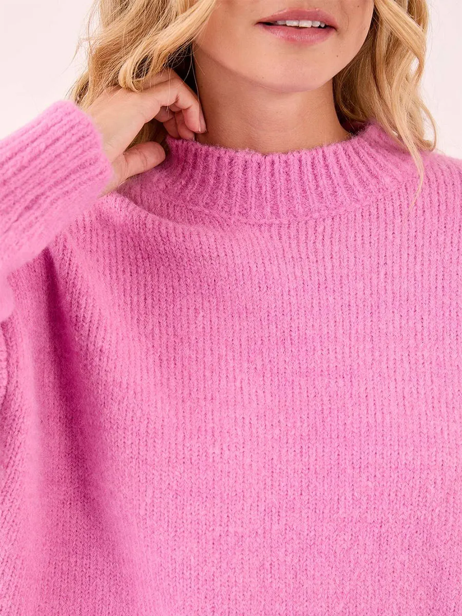 Lady's Stylish Loose-Fitting High-Neck Knitted Top