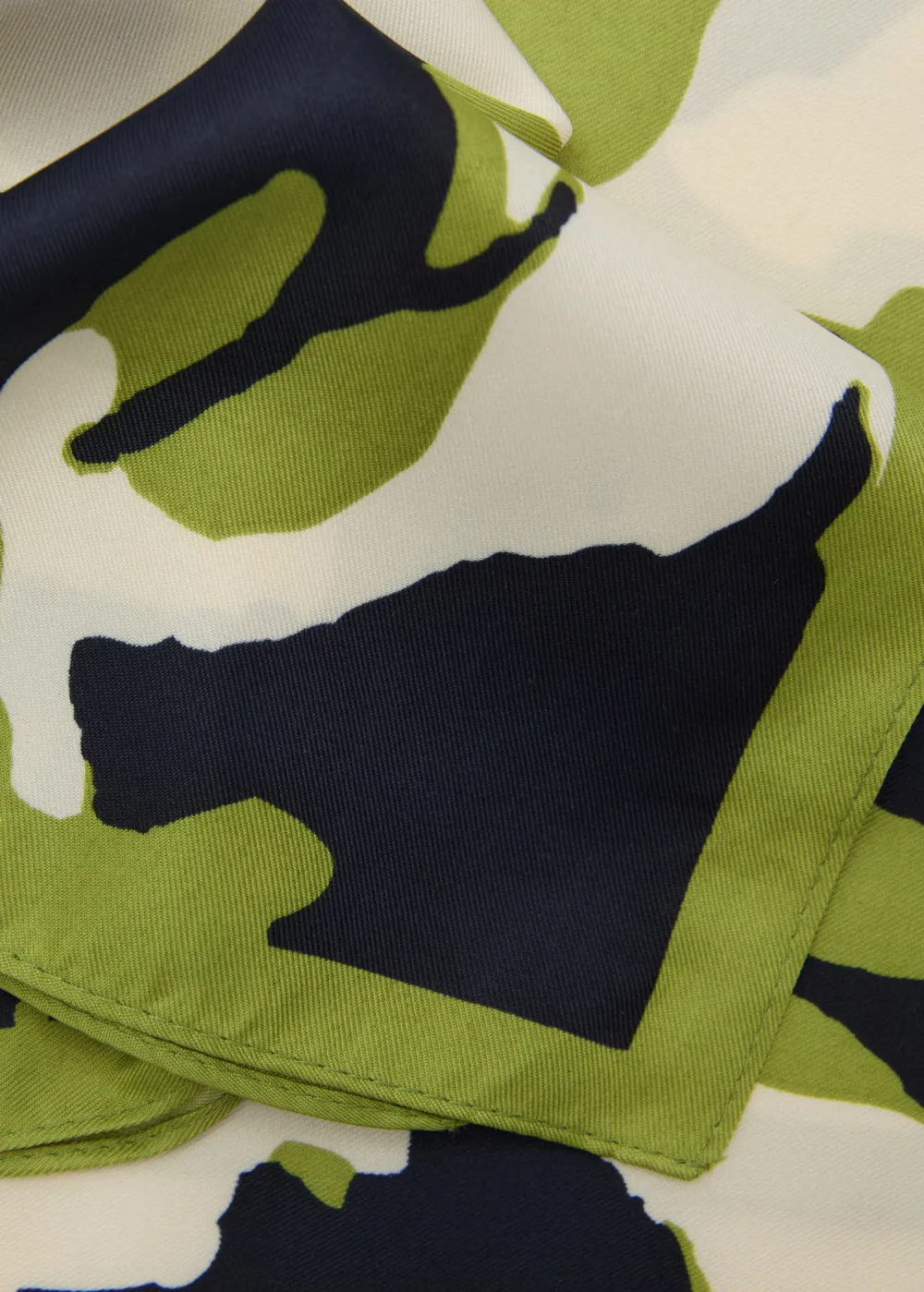 Casual Style Green Floral-Print Scarf