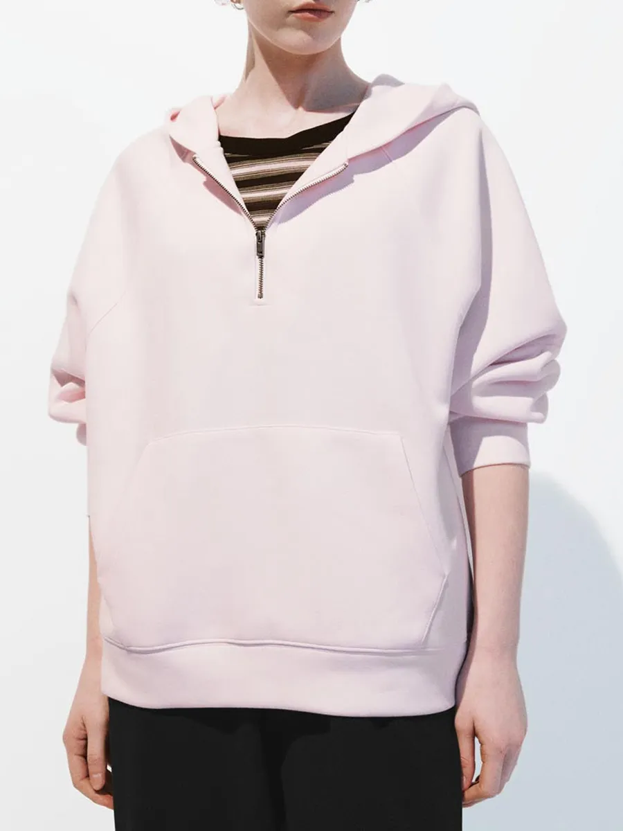 A Loose Pink Casual Hoodie With A Zipper Collar For Ladies