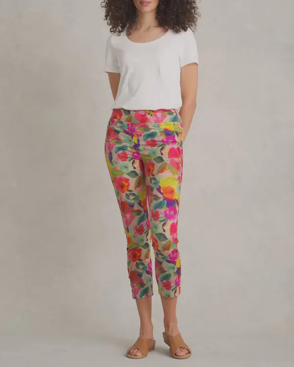 Colorful Floral Print Cropped Pants For Vibrant Casual Style