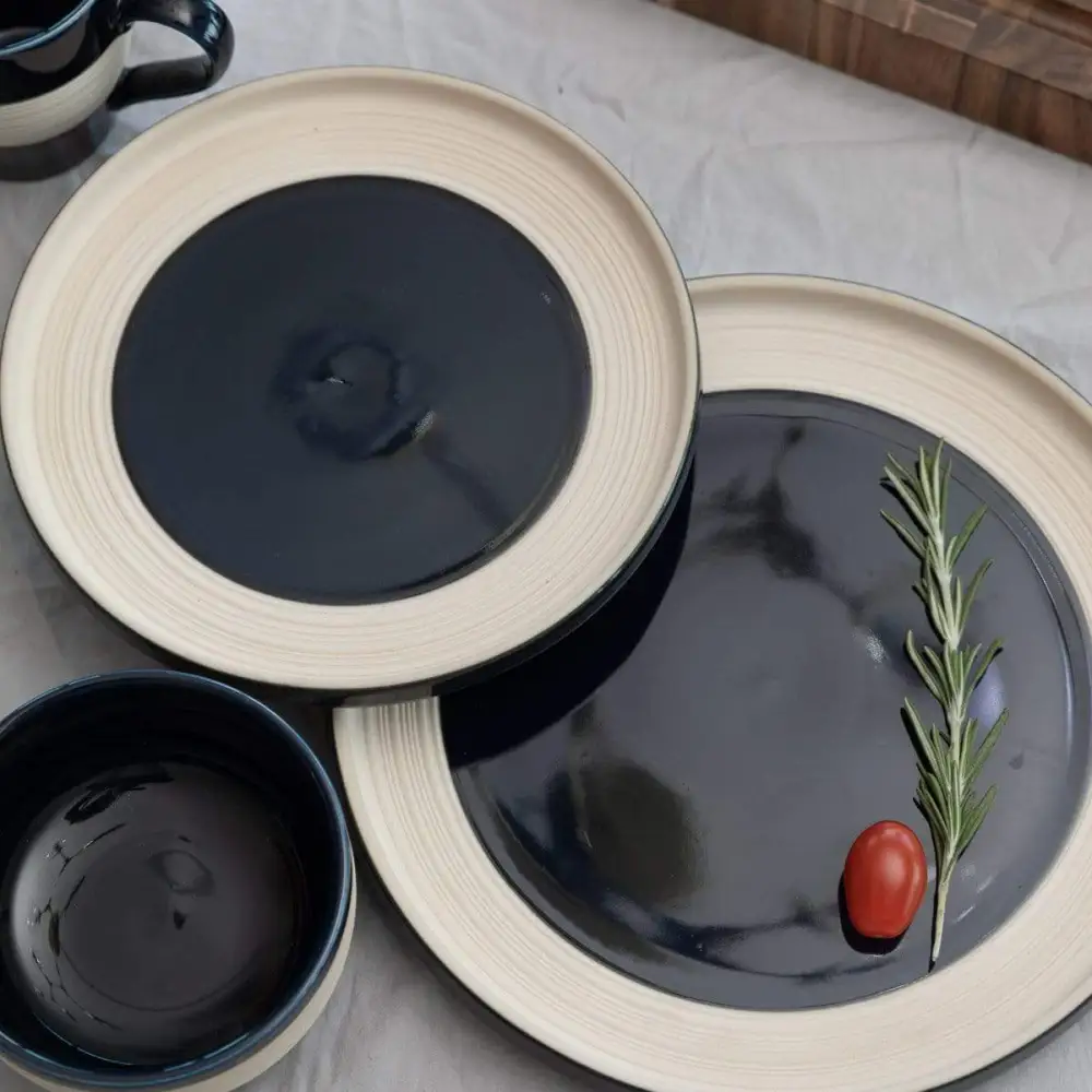 (Store Closing Sale) Feld Dinnerware Set