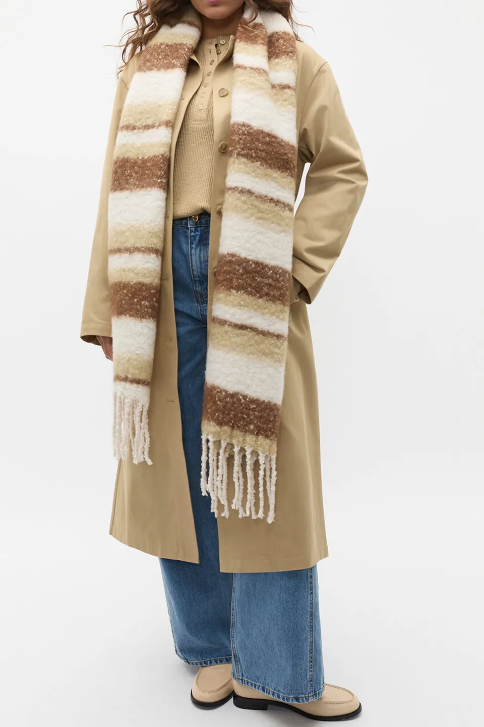 Vibrant Color Contrast Scarf