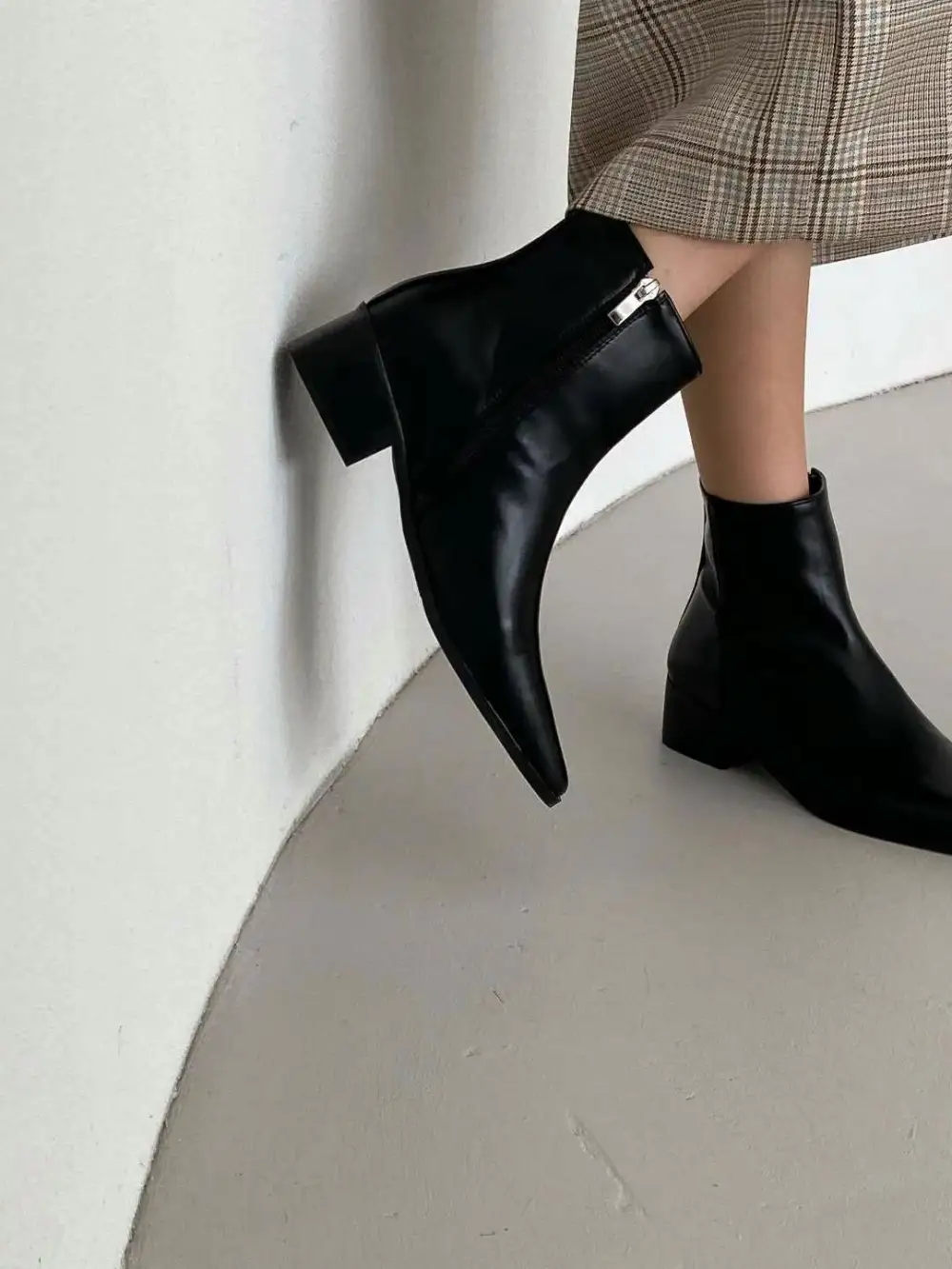 Crisp Relaxed Faux Leather Everyday Boots