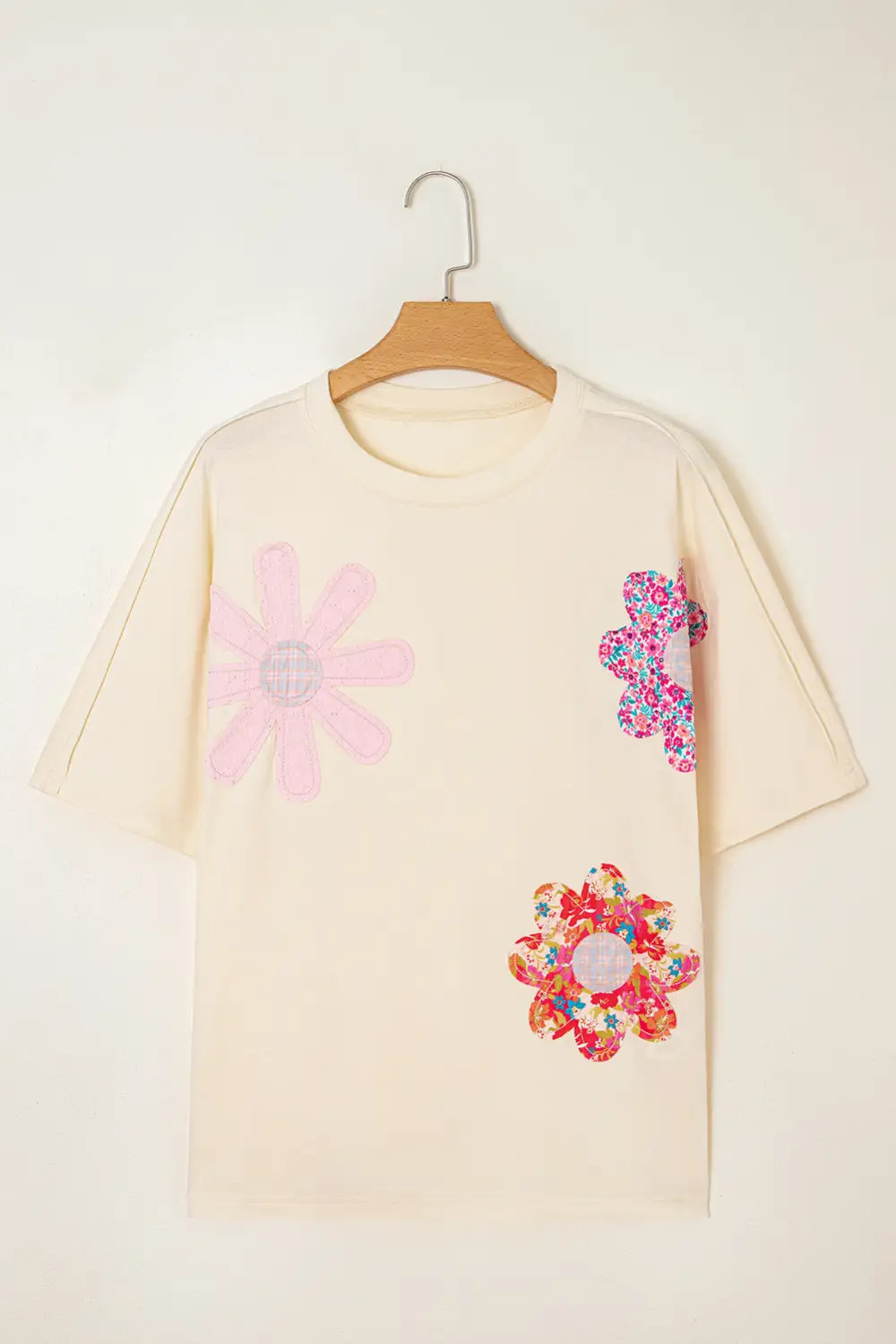 Soft Flower Patched Exposed Stitching Tee