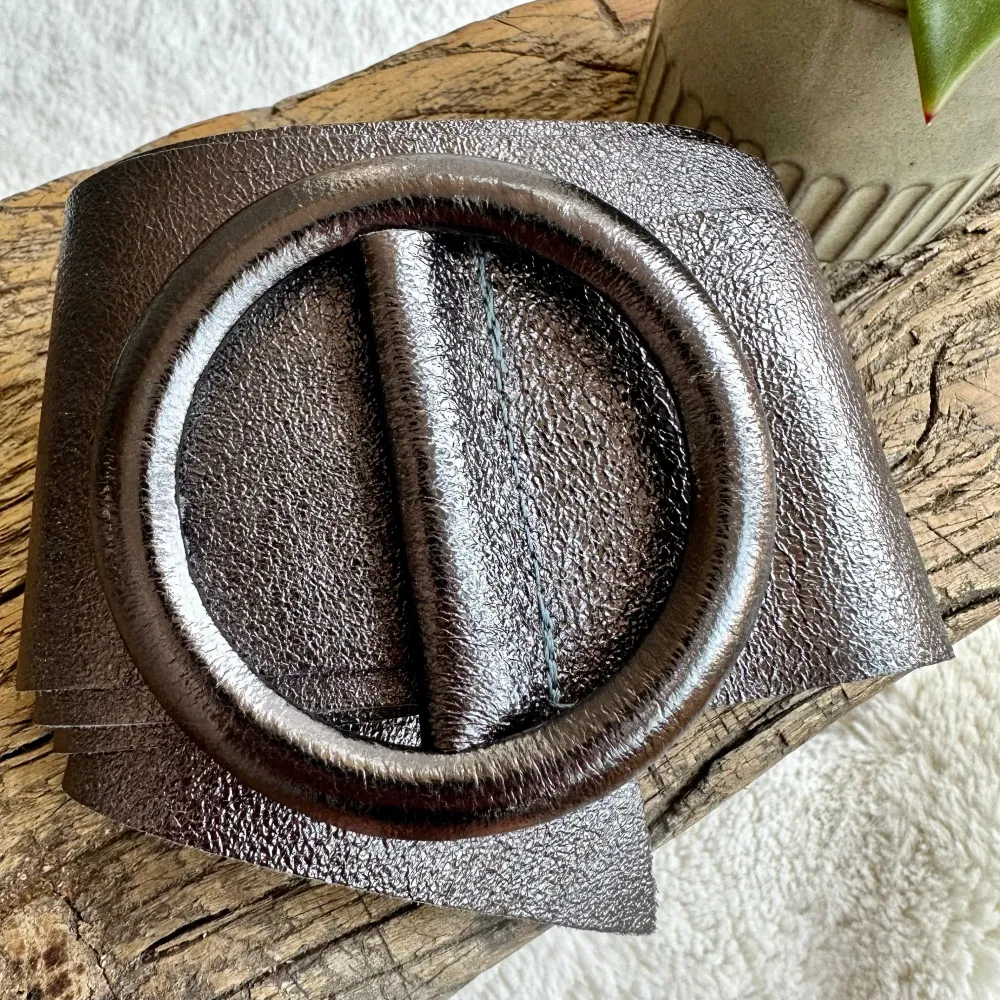 Everyday Leather Circle Buckle Belt
