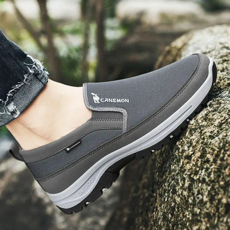 Plus Size Casual Sneakers US 15 Slip-On Walking Shoes Men Breathable Mesh Lightweight Athletic Shoes for Cross-Border Export