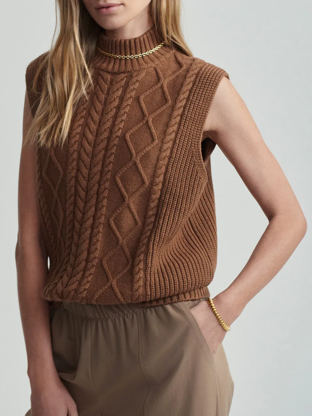 Argyle Pattern Roll Neck Vest