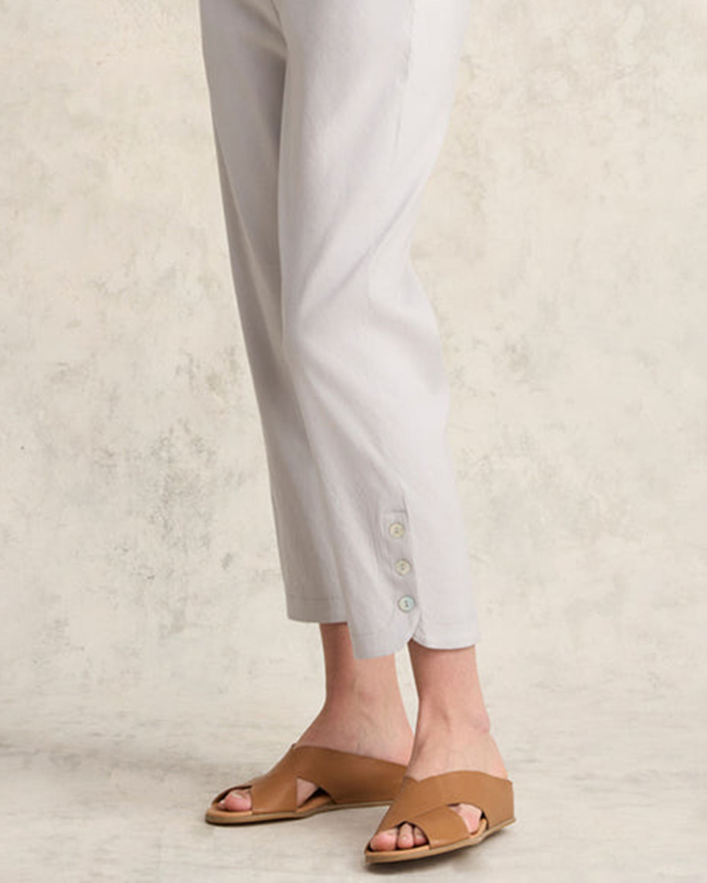 Curved Hem Linen Trousers