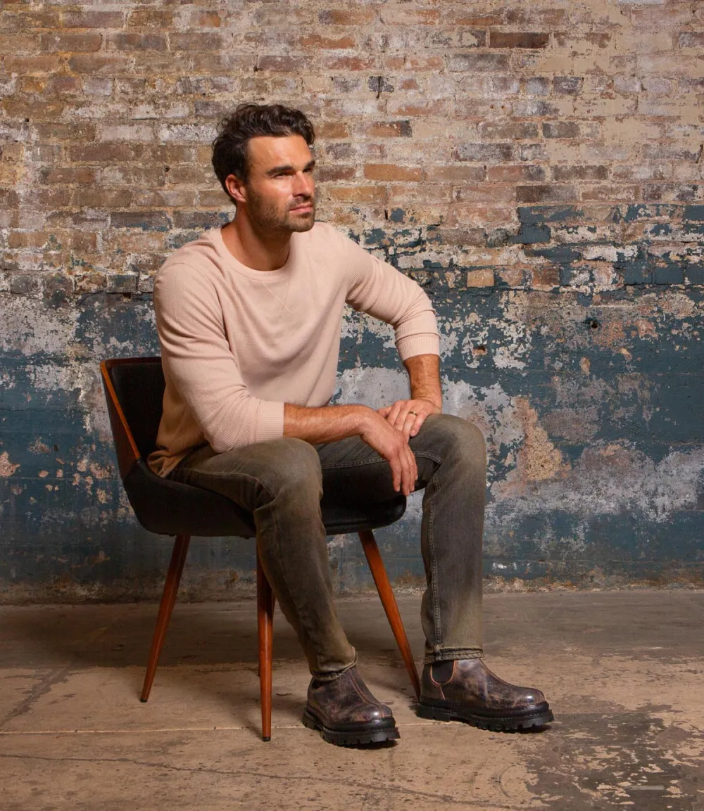 Pull-Tab Heritage Chelsea Boots