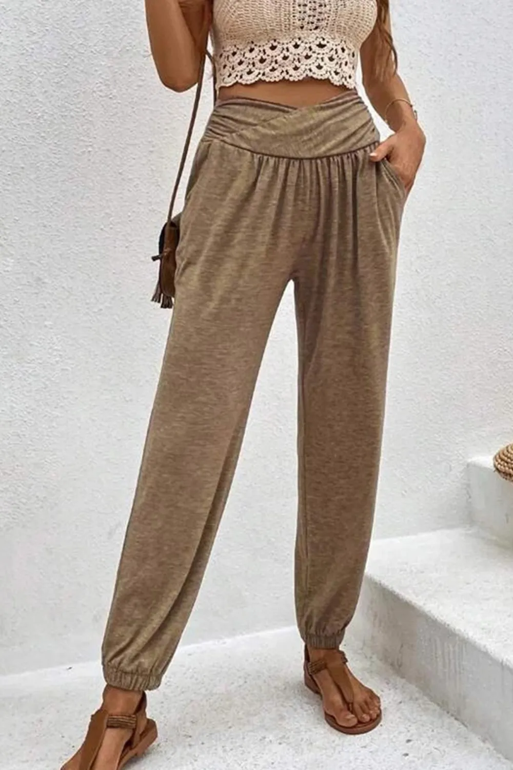 Gathered Waist Flow Pants