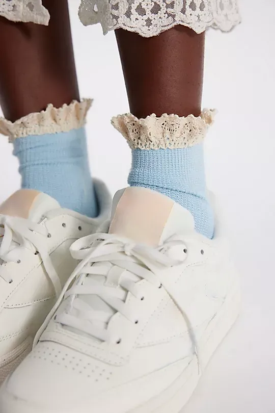 Waffle Lace Knit Socks