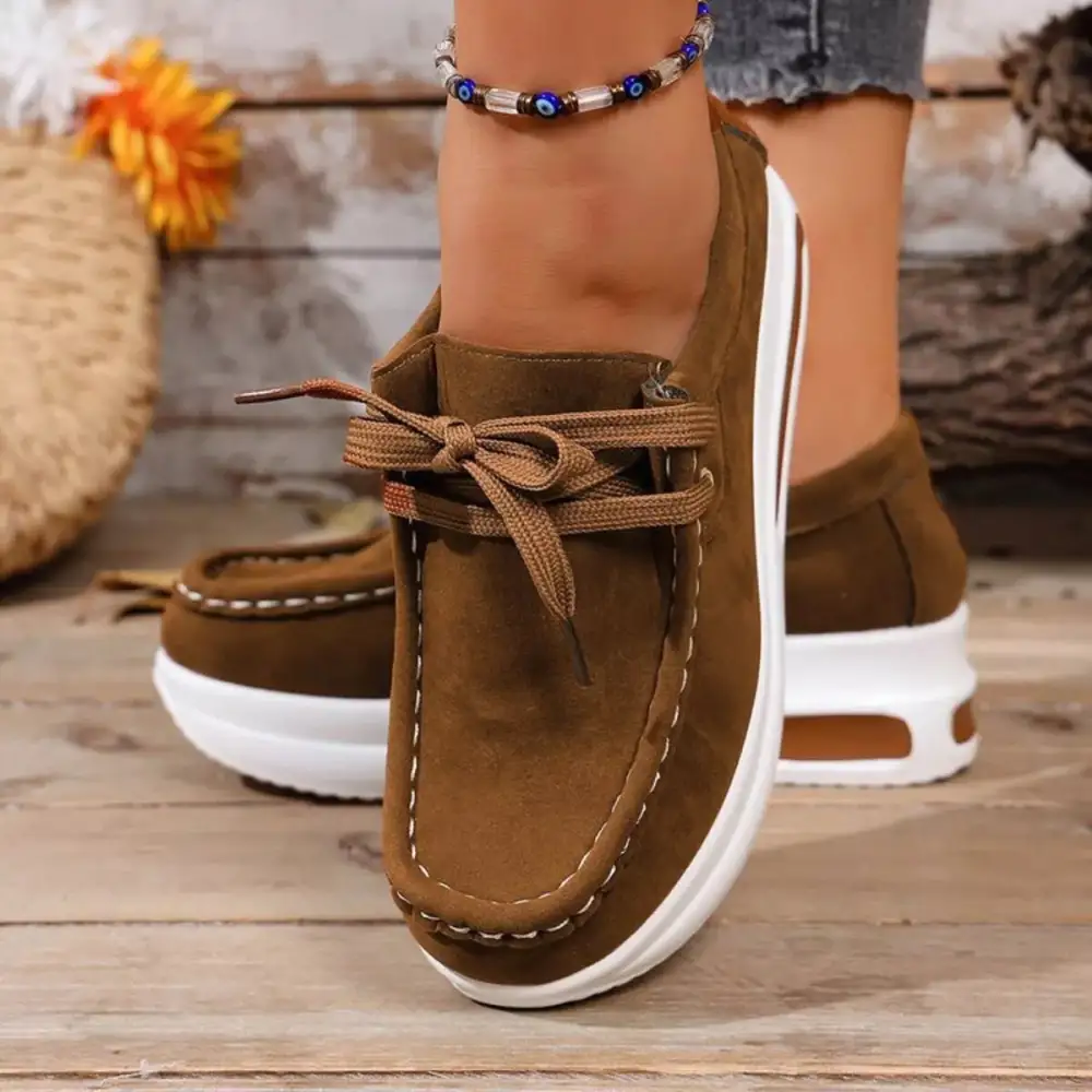 Versatile Round Toe Platform Sneakers