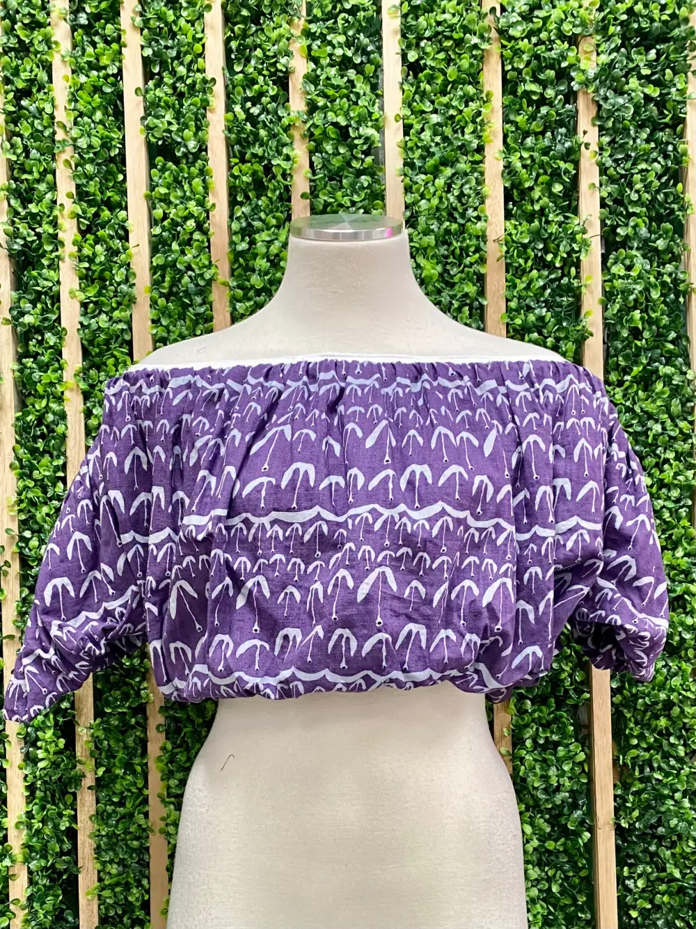 Eyelet Print Puff Sleeve Top
