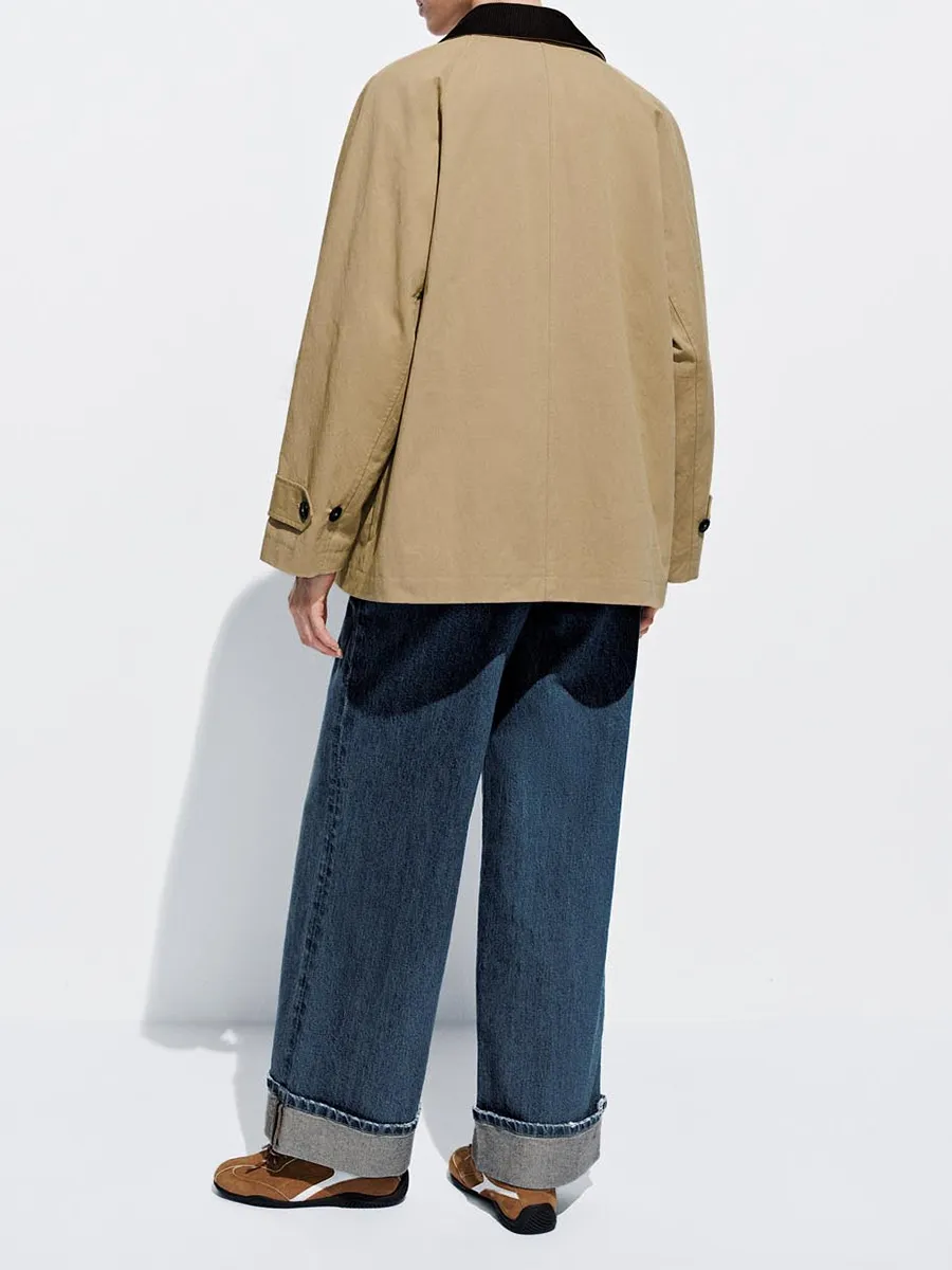 A Casual Jacket With A Contrasting Color Lapel For Women