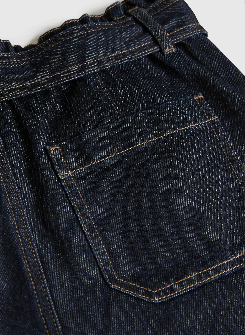 Wide-Leg Denim Shorts With Large Pockets