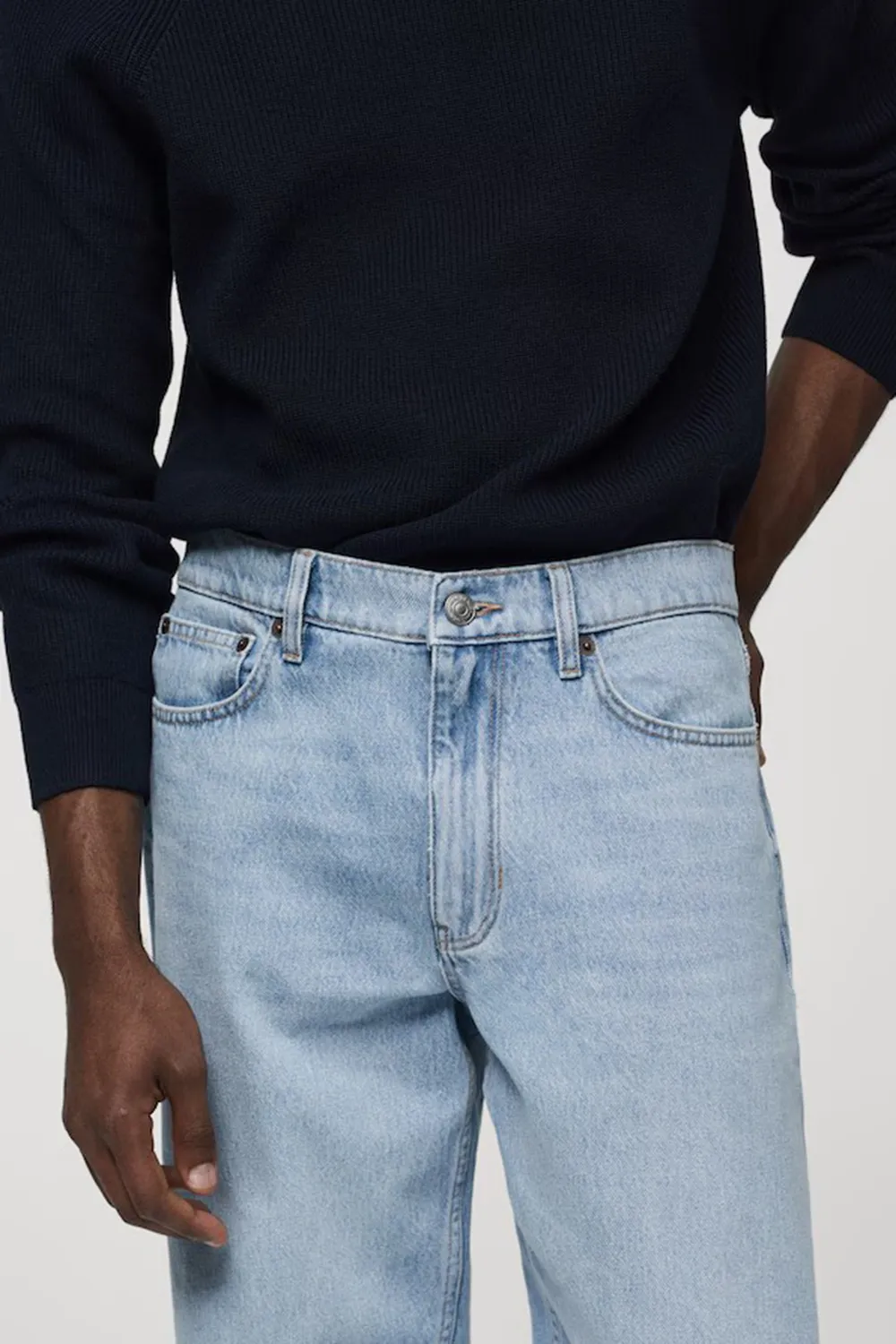 Casual Straight-Fit Jeans