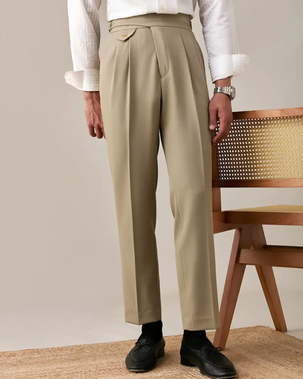 Clean Buckle Waist Trousers