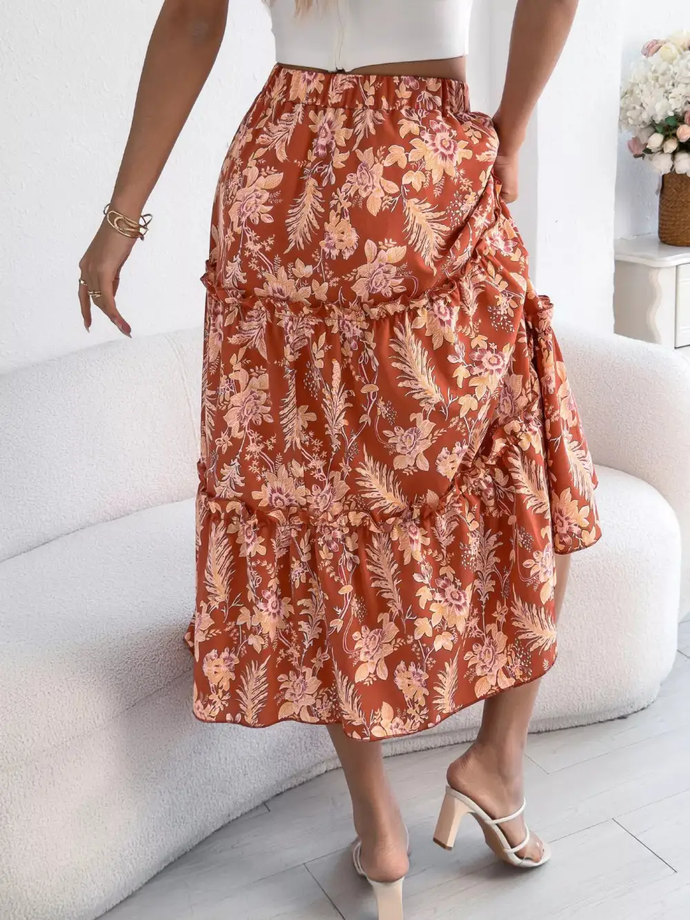 Fitted Ruffle Trim Printed Detail Skirt