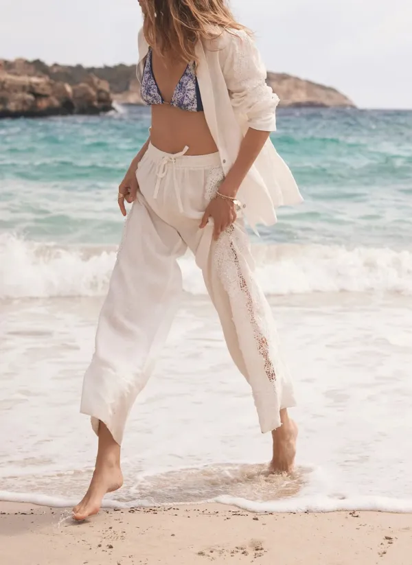 Casual Style White Linen Lace Trim Shirt