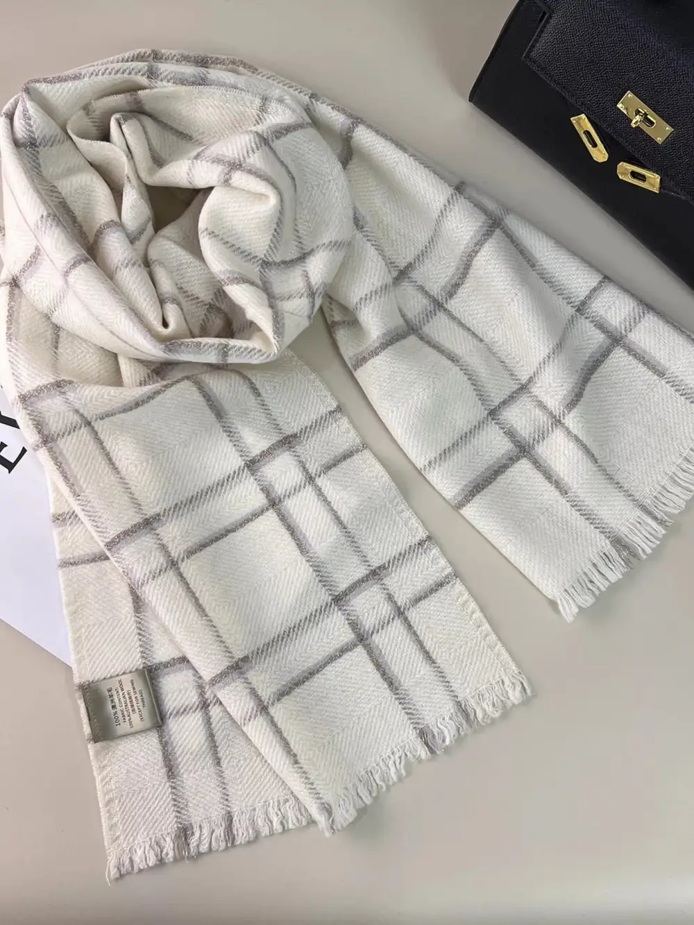 Relaxed Plaid Scarf