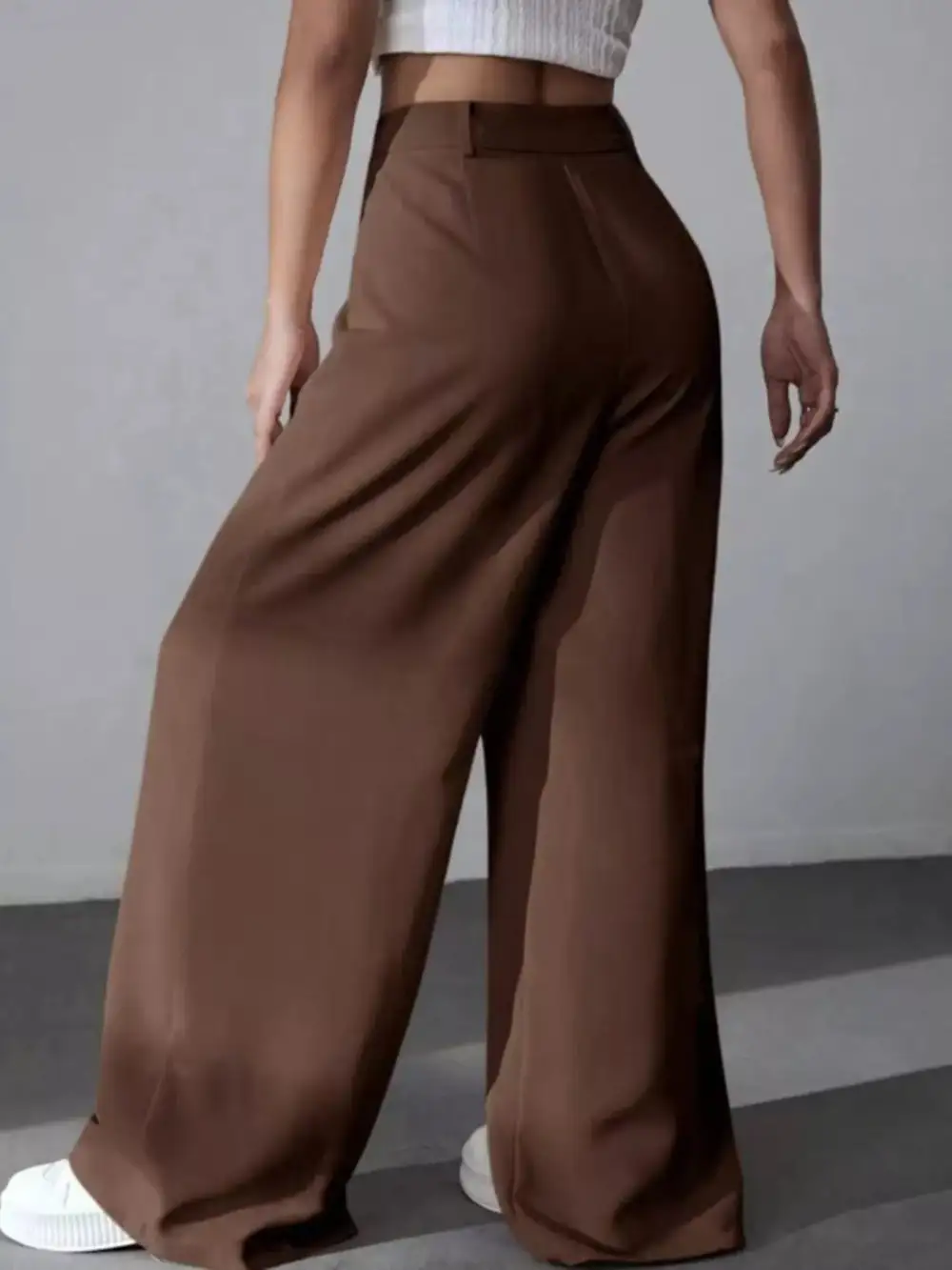 Relaxed Wide Leg Pleated Pants