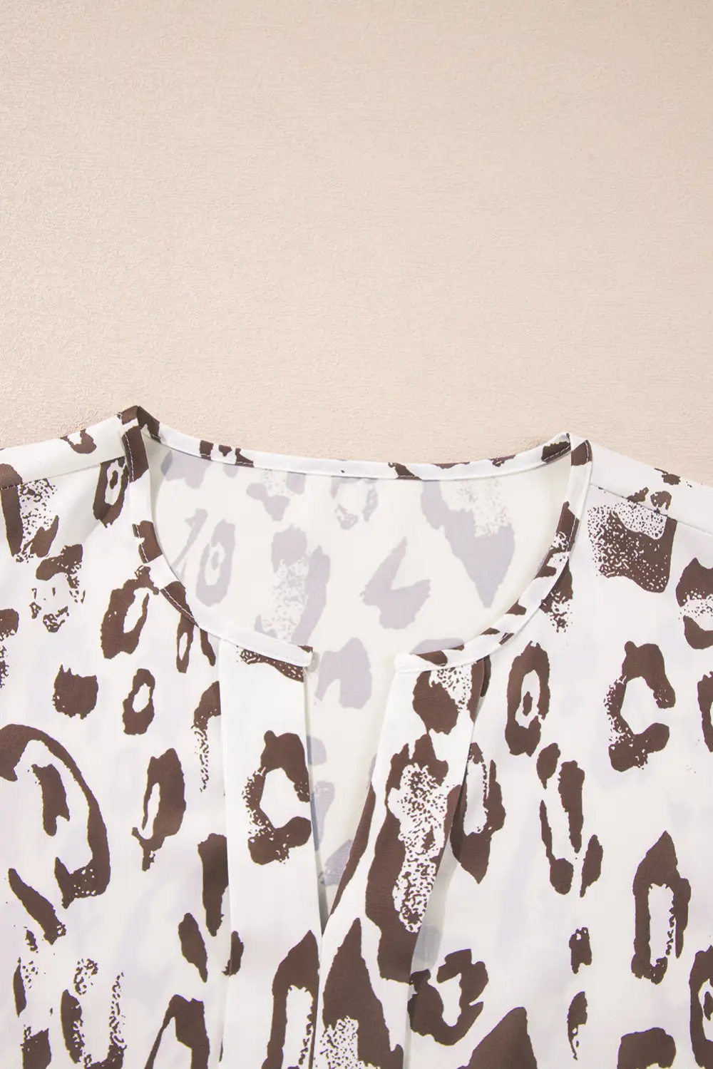 Everyday Leopard Print Split Neck Blouse