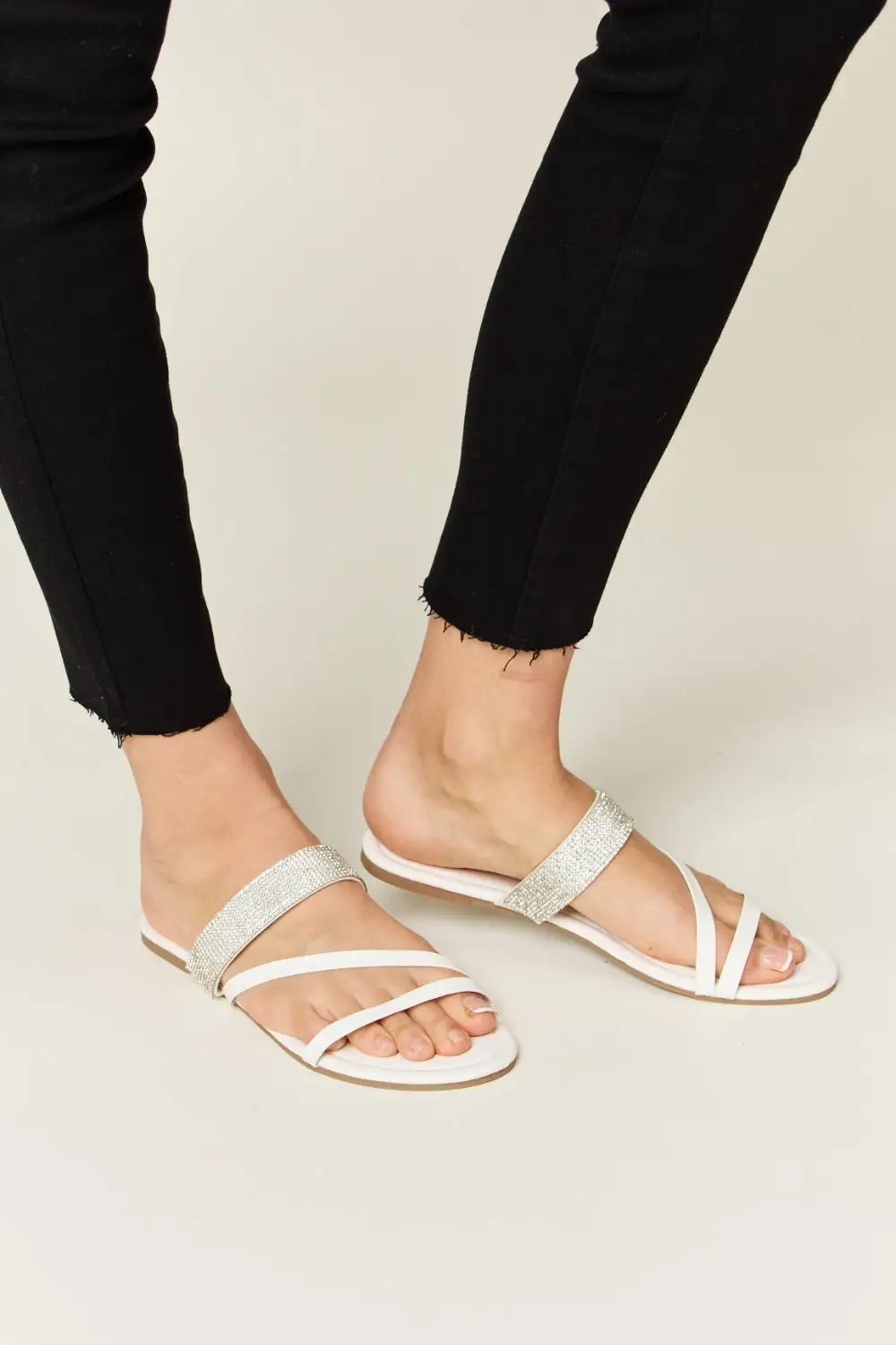 Easygoing Flats Rhinestone Sandals